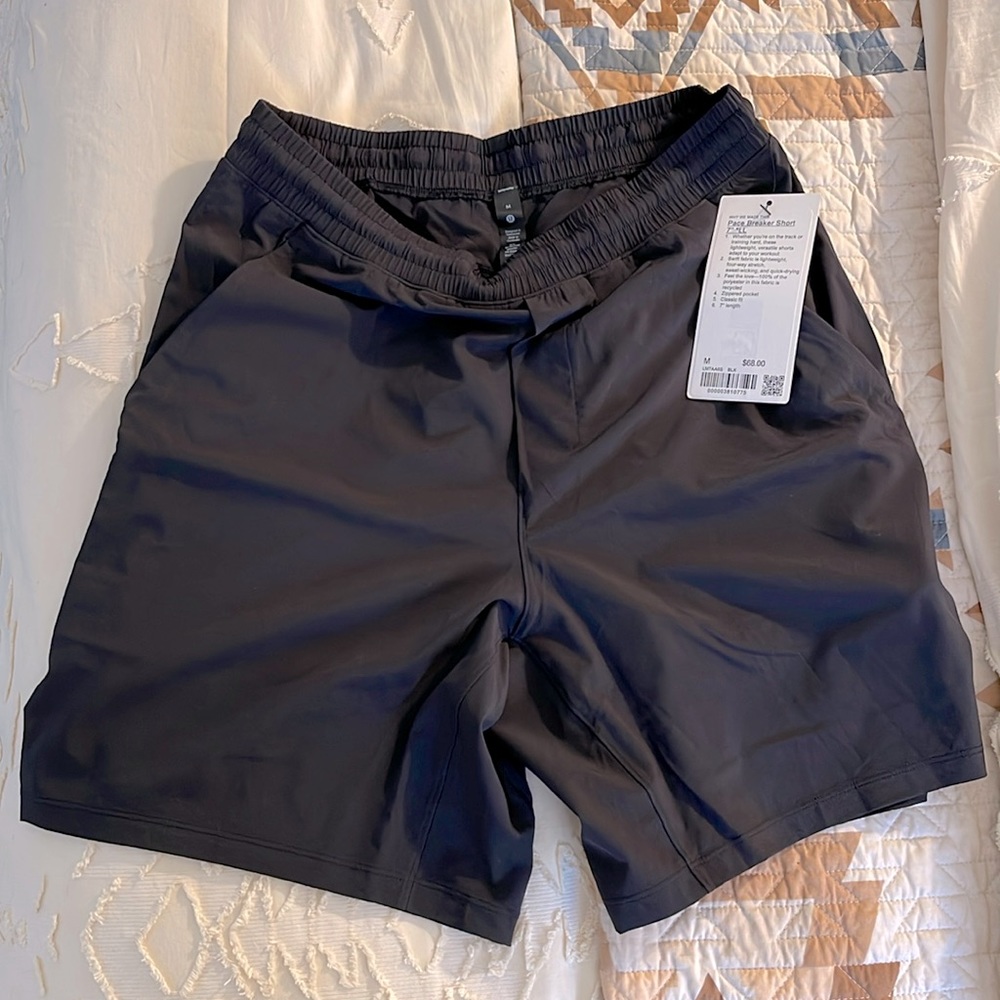 Lululemon pace breaker shorts